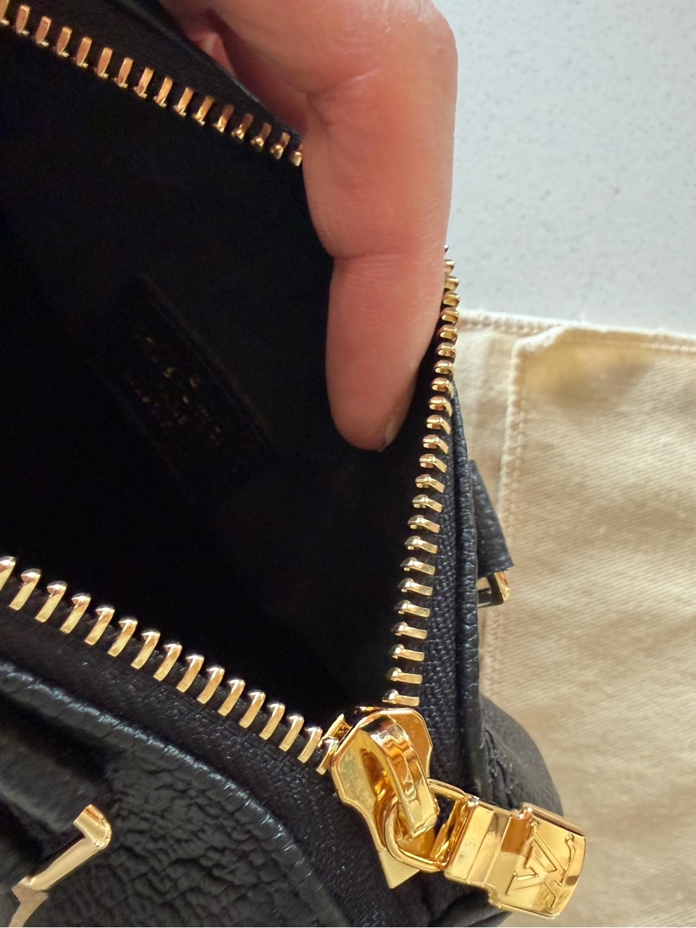 [SOLD] Louis Vuitton Nano Speedy Black - Picture 14 of 16